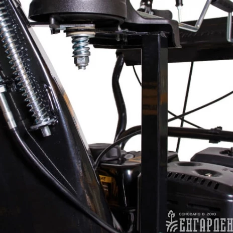 Снегоуборщик бензиновый CHAMPION ST661