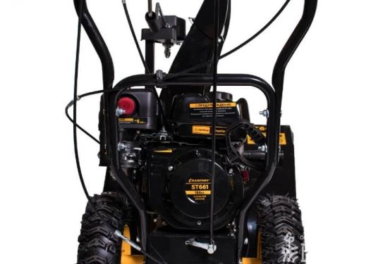 Снегоуборщик бензиновый CHAMPION ST661
