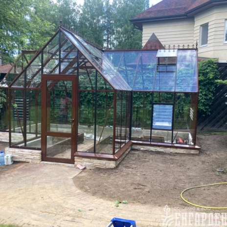 Теплица Botanik T Style 45 Standard с тамбуром Standard с комплектом купейной двери Ботаник