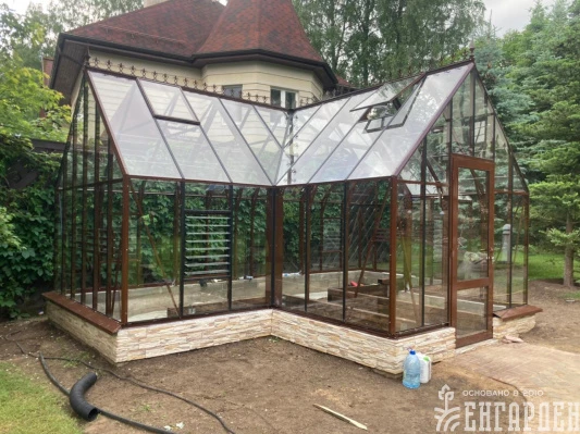 Теплица Botanik T Style 45 Standard с тамбуром Standard с комплектом купейной двери Ботаник