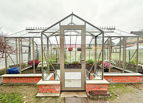 Обзор теплицы Ботаник Стандарт с мини-тамбуром