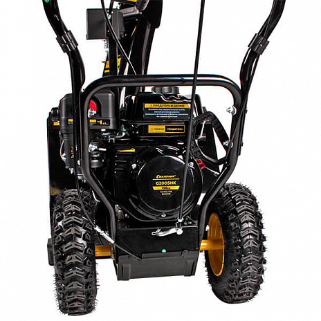 Снегоуборщик бензиновый CHAMPION ST661